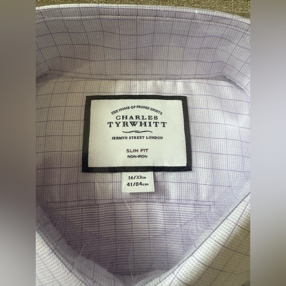 Charles Tyrwhitt Men's Lilac non iron soft twill check cutaway slim fit shirt - Picture 2 of 4